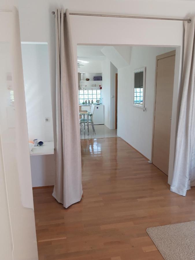 Apartmani Sruk Sukošan Buitenkant foto
